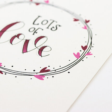 Sfeerfoto ansichtkaart 100 x 148 mm met de tekst ‘Lots of love’